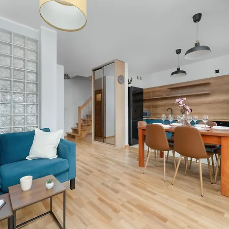Appartement Dwupoziomowy Apartament Z Klimatyzacja We Wroclawiu By Renters