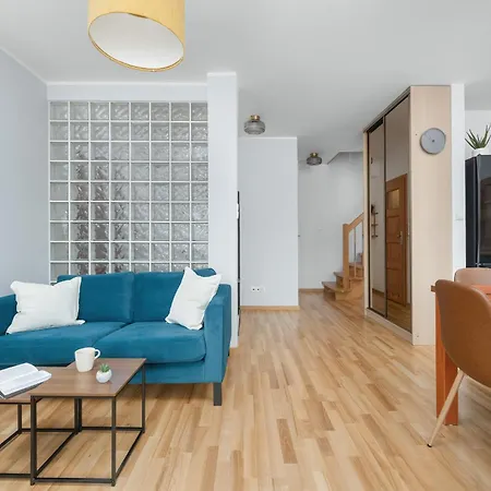 Dwupoziomowy Apartament Z Klimatyzacja We Wroclawiu By Renters شقة فروتسواف